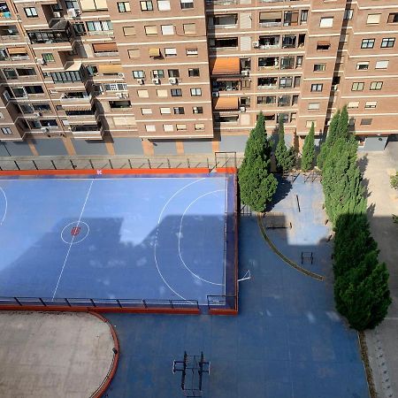 Habitacion Con Cama Individual, Piso Compartido En Avenida Blasco Ibanez 발렌시아 외부 사진