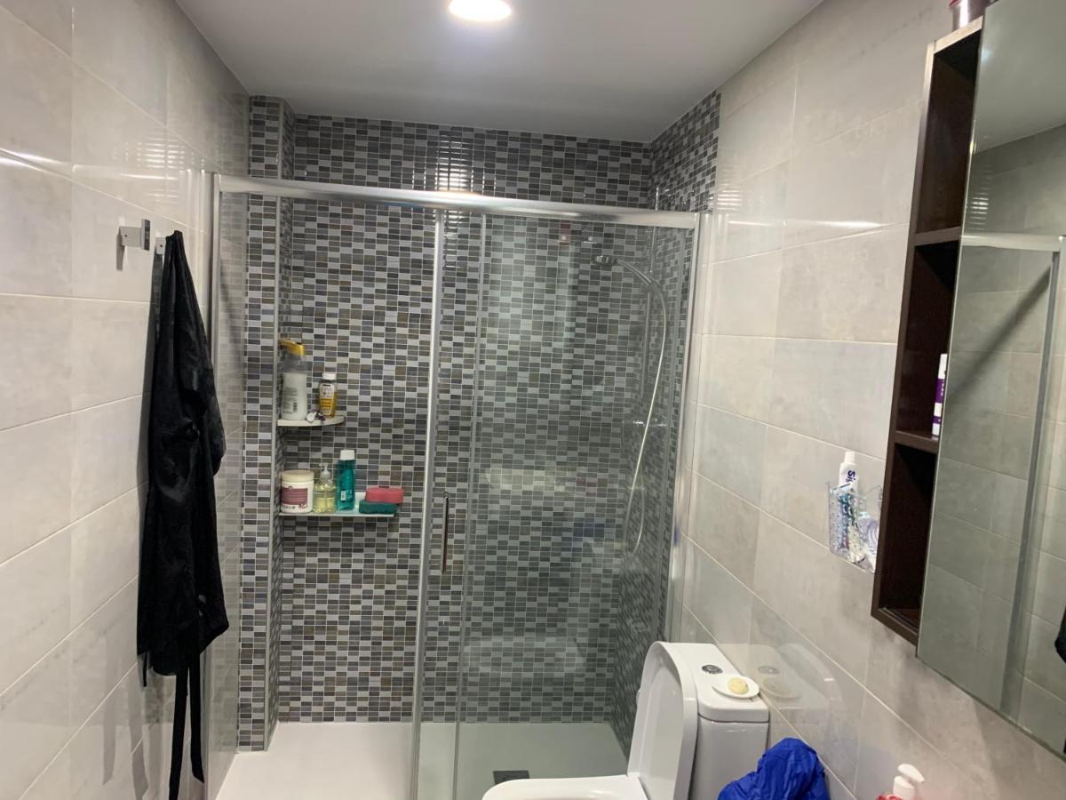 Habitacion Con Cama Individual, Piso Compartido En Avenida Blasco Ibanez 발렌시아 외부 사진