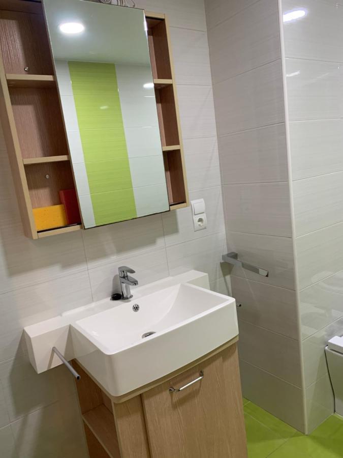 Habitacion Con Cama Individual, Piso Compartido En Avenida Blasco Ibanez 발렌시아 외부 사진