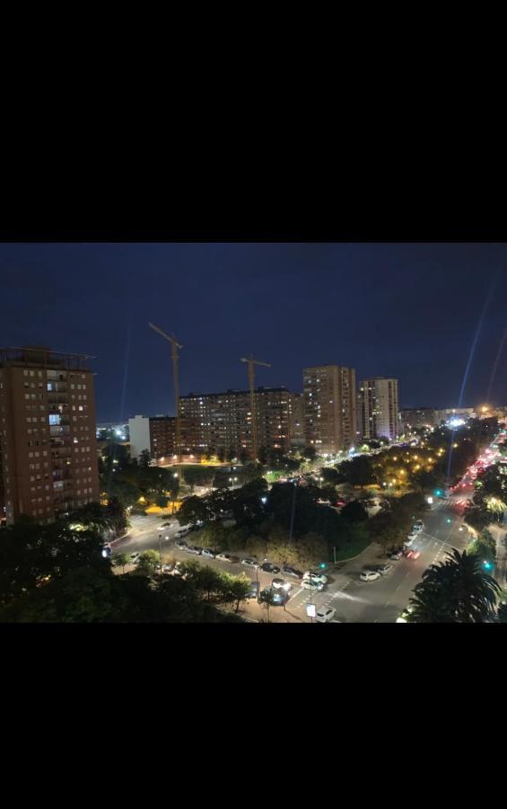 Habitacion Con Cama Individual, Piso Compartido En Avenida Blasco Ibanez 발렌시아 외부 사진