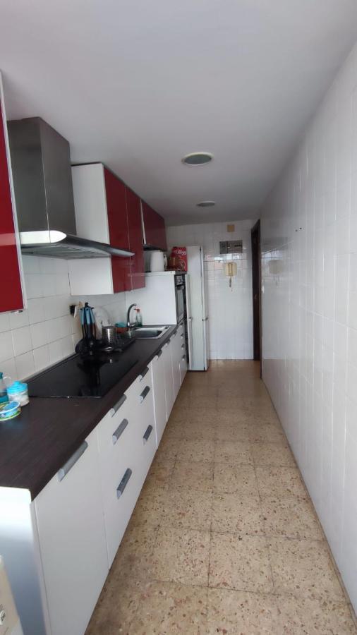 Habitacion Con Cama Individual, Piso Compartido En Avenida Blasco Ibanez 발렌시아 외부 사진